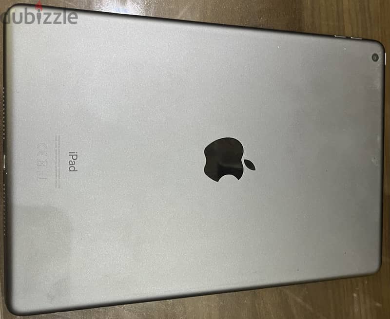 Ipad 8th gen like new 2
