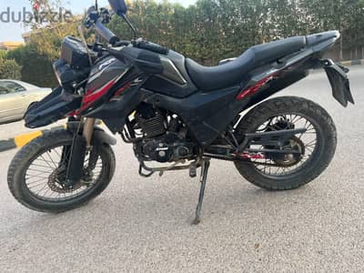 موتوسيكل بحالة جيدة للبيع موديل SRM RKX