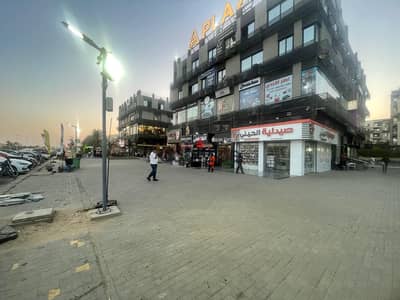 Commercial shop 35m for sale semi-finished - Ground floor licensed restaurant in A Plaza Sheikh Zayed (District 5)