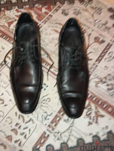 حذاء كلاسيك مقاس 42