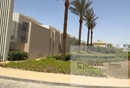 مكتب متشطب بالكامل بالتكييفات للإيجار في T-Square Mall Cairo Gate Emaar الشيخ زايد  T-Square Mall Cairo Sheikh Zayed Gate Emaar