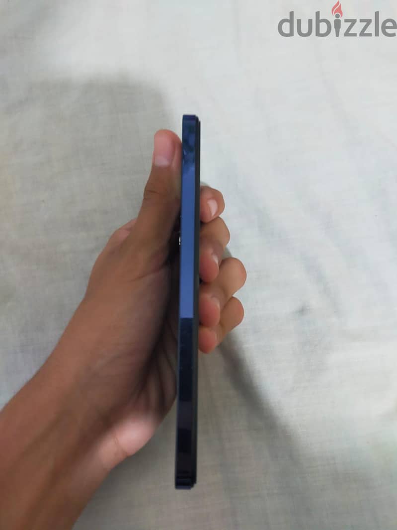 Vivo V30 3