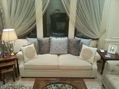 كنبه ٣ + كرسى + طرابيزه تليفزيون