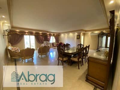 Apartment for sale, 240 sqm, ready for immediate handover; fully finished and equipped with air conditioning. Located in the Hadayek Al-Mohandessin
