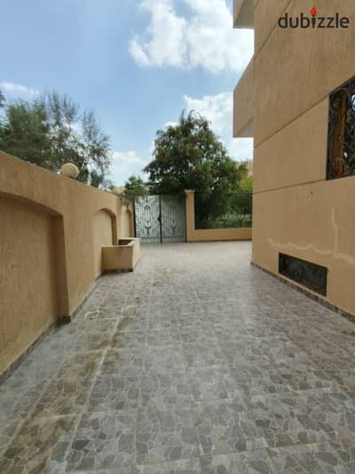 Duplex for rent in the third area, first housing, five rooms