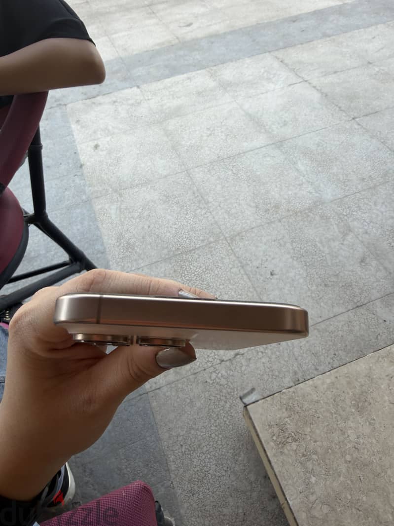 Apple - iPhone 16 Pro Max 1