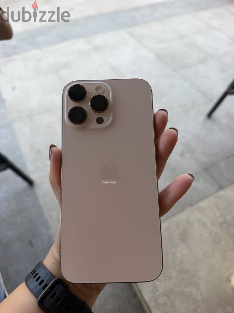 Apple - iPhone 16 Pro Max 6