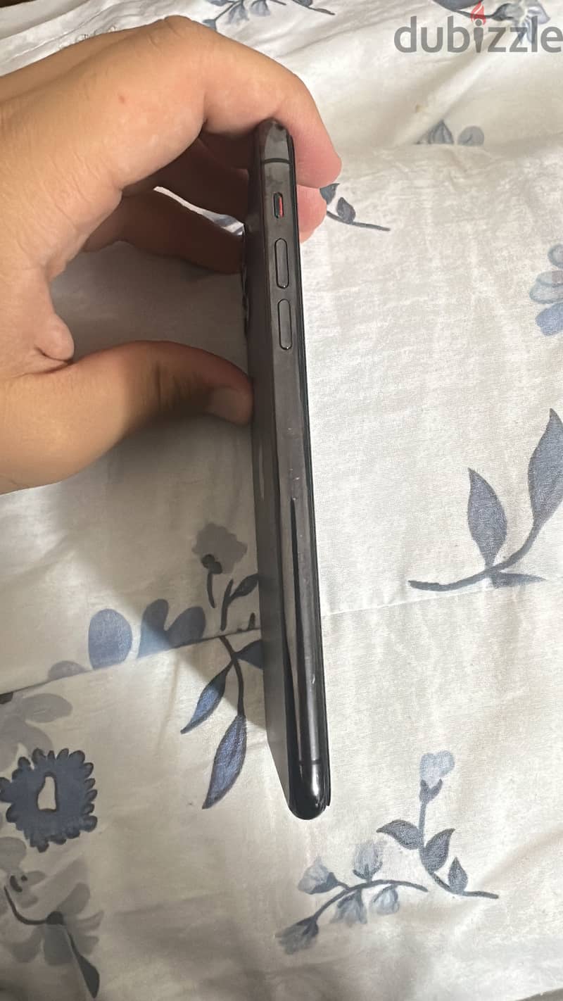 Apple - iPhone 11 Pro Max 2