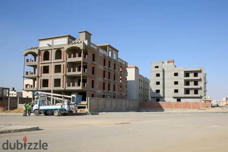 ارض للبيع ناصية صريحة خطوات للرئيسي و الخدمات في شمال الرحاب التجمع الاول القاهره الجديده