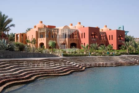 LAUNCH PRICE CHALET FOR SALE IN GOUNA 1ST ROW LAGOON - NEAR HANDOVER