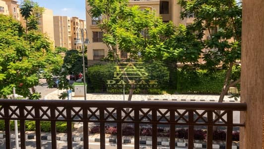 For Sale: Apartment Model 100 in a very distinguished location next to Metro market and the mosque and open air mall