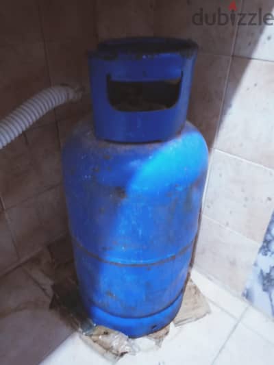 أنبوبة بتوجاز مليانة