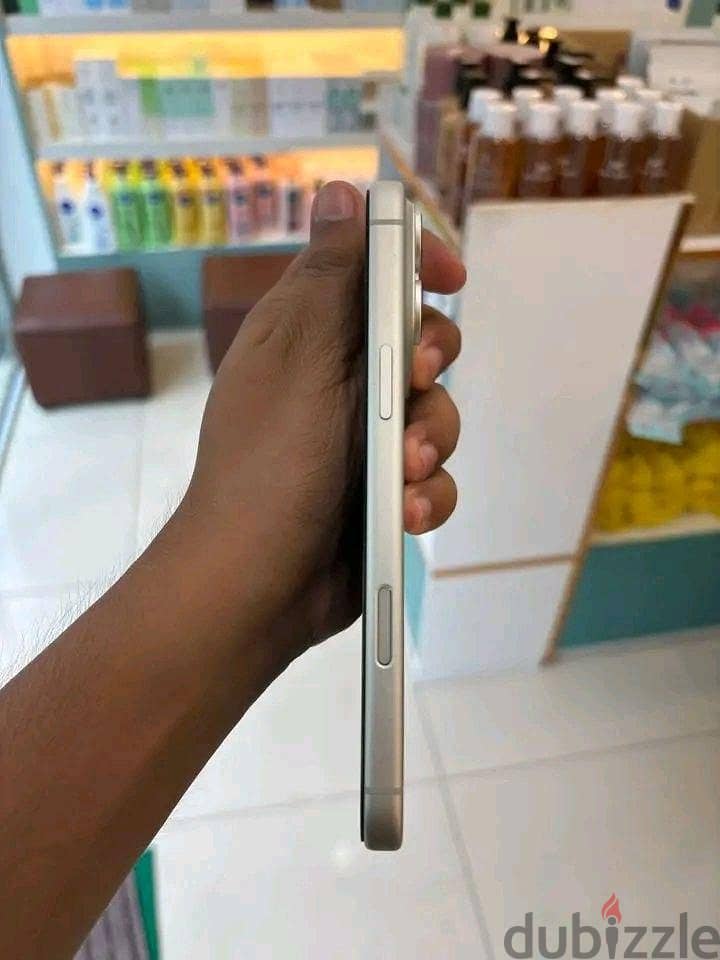 Apple - iPhone 17 Pro Max 2