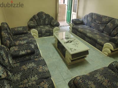 طقم انتريه عموله خشب سويد حاله زيرو + الترابيزة - شبين الكوم