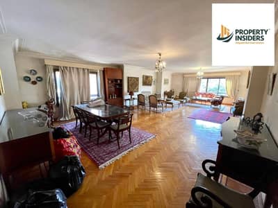 شقه للبيع  220 م تفرعات ميدان مصطفي محمود