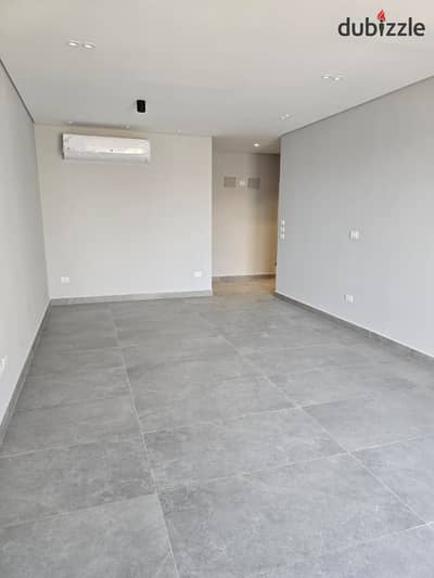 225 sqm Duplex for Rent in Village West with 224 sqm Garden