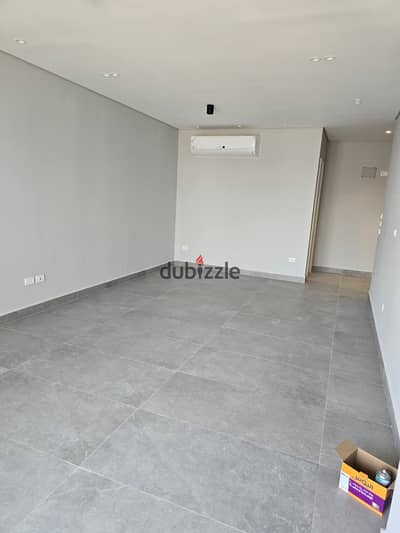 175 sqm 3-Bedroom Apartment with Maid’s Room for Rent in Village West