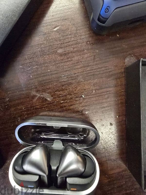 Samsung galaxy  buds 3pro 1