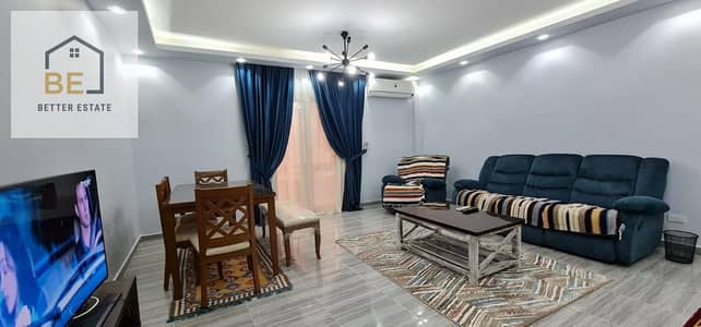 شقة للايجار داخل كمباوند صن سيتي بالفرش والمطبخ والتكيفات وكل الاجهزة الكهربائية دور ارضي بدون جنينة  بجوار مكسيم مول محور التحرير علي التسعين الشمالي