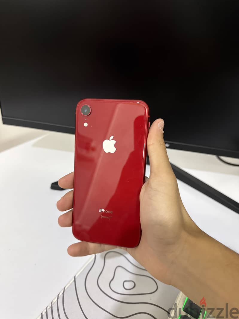 Apple - iPhone XR 1