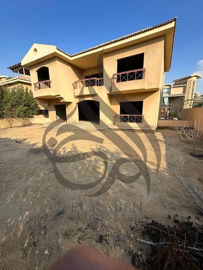 villa for sale in River walke new cairo prime location under market price