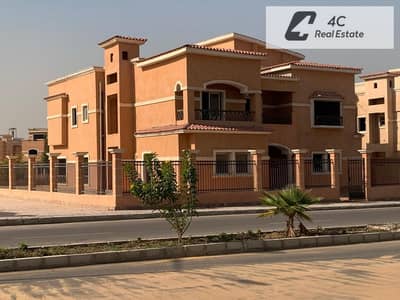 فيلا ستاندالون للبيع بمساحة 450 متر مربع،  استلام فورى باقل من سعر السوق فيو لاند سكيب  بموقع مميز في سبرينغ الشروق، حسن علام