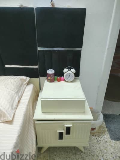 غرفه نوم  استعمال خفيف بحاله ممتازه