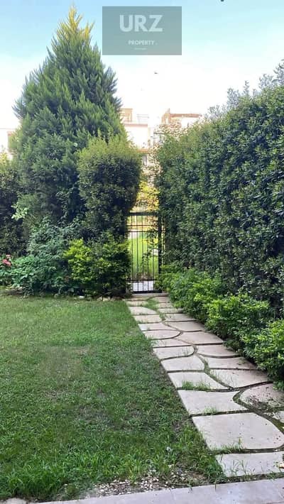 Join the Hyde Park family ! Apartment directly on 90th Street Central Park view prime location next to Z East minutes from Azar and Crescent Walk