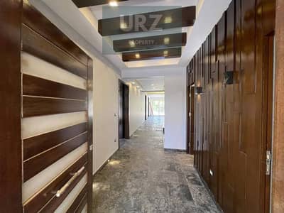 Villa with private pool complete privacy for sale with a 3 million down payment next to District Patio La Vista near Mivida Mountain View Hyde park