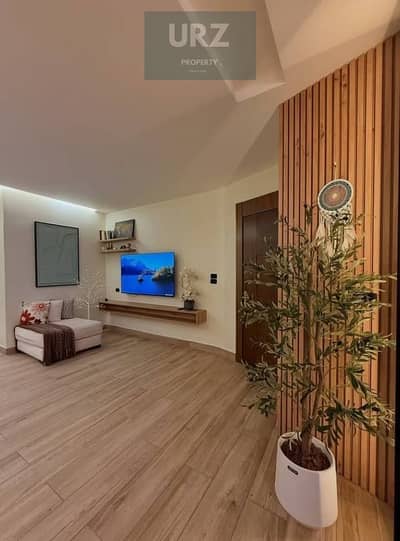 Guaranteed investment with dollar returns: Hotel-style apartment with air conditioning and kitchen, garden view, prime location in Valory Sheraton