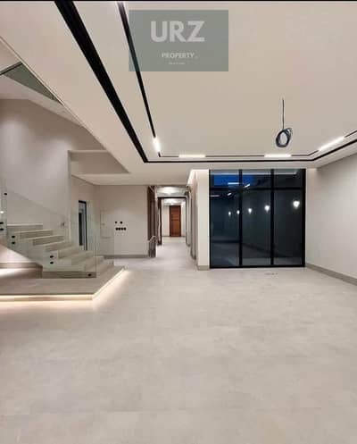 فيلا 5 غرف دايركت على اللاجون خصوصيه كاملة مع Private Pool للبيع فى أفضل موقع التجمع على طريق السويس بجوار سوديك و بالقرب من ستون بارك و بالم هيلز