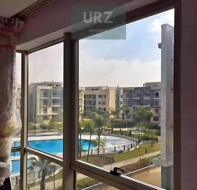 شقه 3 غرف Double View كورنر مميز للبيع بسعر لقطه جدا او تقسيط 12 سنه بجوار الباتيو لافيستا الجار دقايق من مفيدا و ماونتن فيو هايد بارك ليك فيو