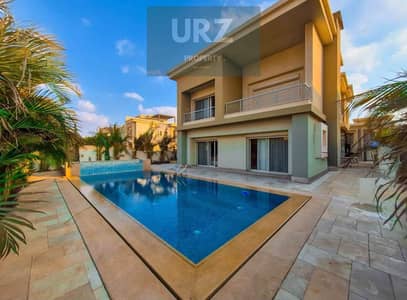 فيلا 5 غرف دايركت على اللاجون خصوصيه كاملة مع Private Pool للبيع فى أفضل موقع التجمع على طريق السويس بجوار سوديك و بالقرب من ستون بارك و بالم هيلز
