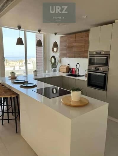 شالية 200 من البحر علي خليج راس الحكمة في مدن الاماراتية جاهزة ومتشطب بالكامل في الساحل الشمالي بالقرب من مراسي و جون سوديك وسول سيزر واوجامي