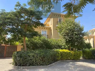 4-bedroom townhouse with a prime lake view in Sarai with the biggest discount and 12-year installments on Suez Road minutes from AUC near Madinaty Al