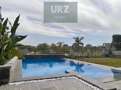 فيلا فاخرة  استلام فوري للسكن الان تشطيب كامل + pool تقسيط او خصم 50 % للبيع علي طريق السويس مباشرة لوكيشين مميز تاج سيتي