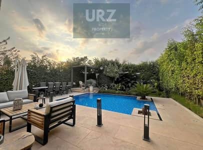 Fully finished 3 story villa with a prime 15year in a villaonly phase overlooking the Suez Road near Al Burouj and La Vista, and next to SODIC For sal Fully finished 3 story villa with a prime 15year in a villaonly phase overlooking the Suez Road near Al Burouj and La Vista, and next to SODIC For sal