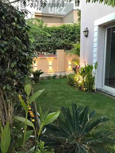 Fully finished apartment with a panoramic view of Central Park for sale on Suez Road, directly next to New Giza, near El Shorouk City and in front of