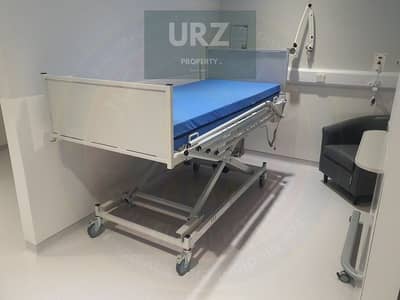 Own a medical clinic now with installments up to 15 years, directly on the Suez Road near the British University in Al Buruj and Patio La Vista