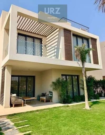 Seize opportunity lowest price La Vista own standalone villa El Patio Town heart Fifth Settlement next Mivida Hyde Park mins AUC