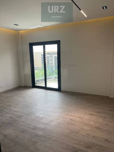 Two-bedroom apartment with a landscape view for sale in front of Spin Madinaty minutes away from Rehab District Mountain View Hyde Park