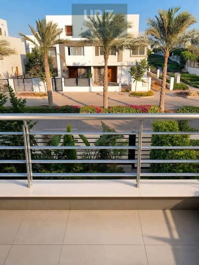 مطلوب مقدم مليون جنية فقط و أقساط علي 10 سنوات برؤية ممتازة للـ CLUBHOUSE امتلك شقة في كمبوند هايد بارك بجانب من ميفيدا و ماونتن فيو ودقائق من لافيستا
