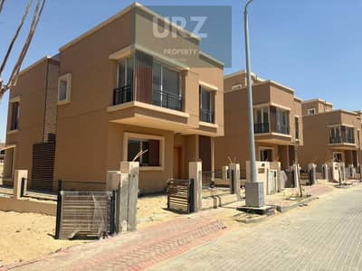 Townhouse villa for sale in a premium villa only phase with 50 percent discount directly on Suez Road opposite El Shorouk gates near Madinaty and minu