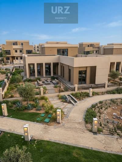 فيلا استاندالون فاخر fully finished بالكامل تقسيط 7 سنين متاحة للمعاينة والحجز الفوري للبيع في كيندا تاج سيتي علي طريق السويس امام مطار القاهرة