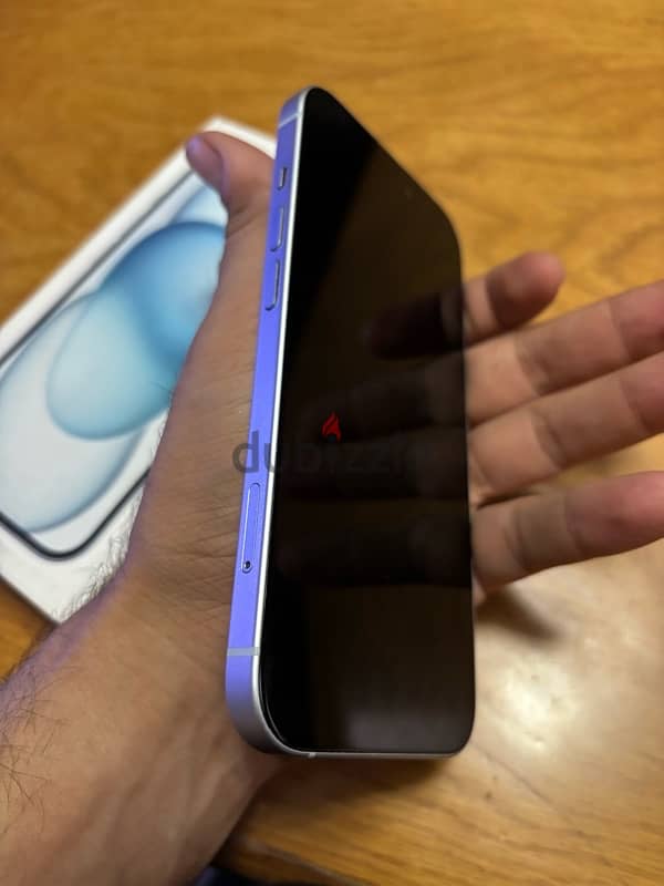 IPhone 15 4