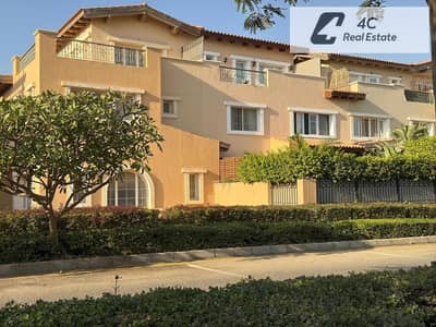 Twin house Villa for Sale 381m Dp & installments Prime Location Landscape View in Hyde Park Fifth Settlement New Cairo Near Mivida