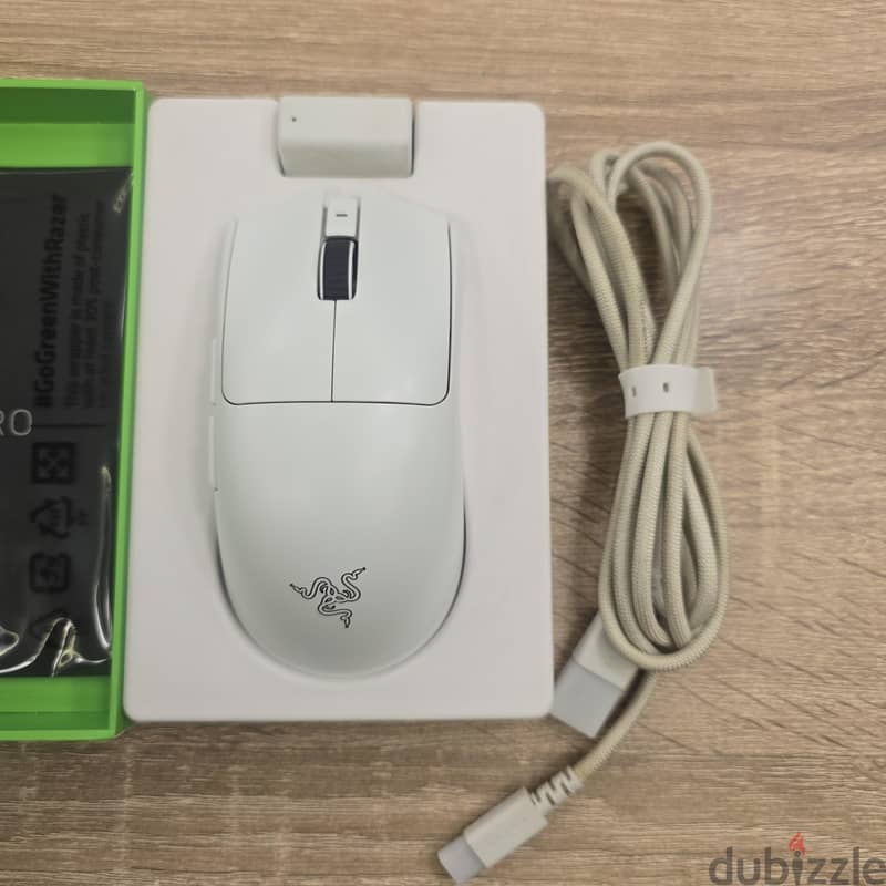 razer viper v3 pro like new 3 months 1
