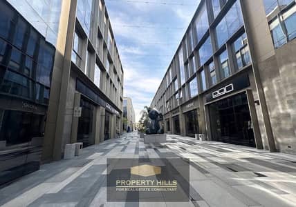 A corner office in the heart of Sheikh Zayed 90 meters at a bargain price next to Emaar and Dorra | Waterway