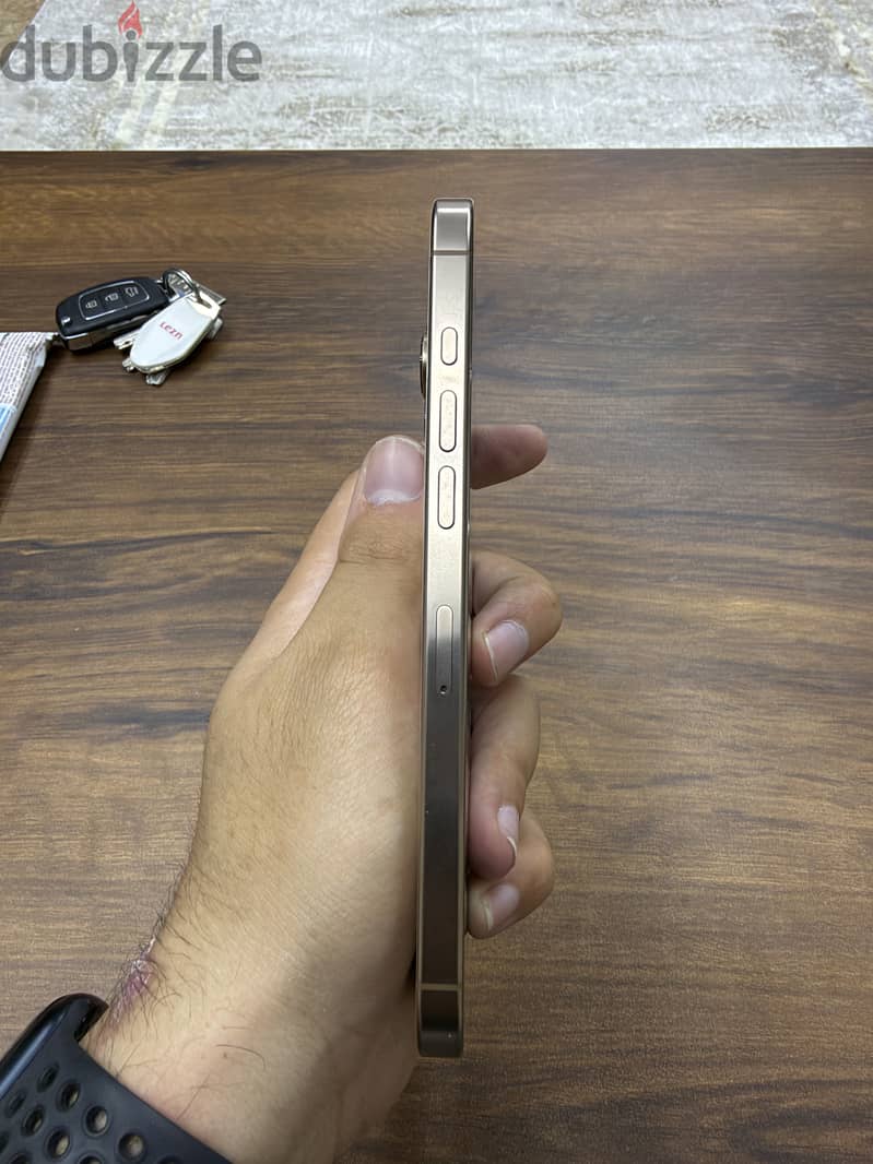 Apple - iPhone 16 Pro Max 3