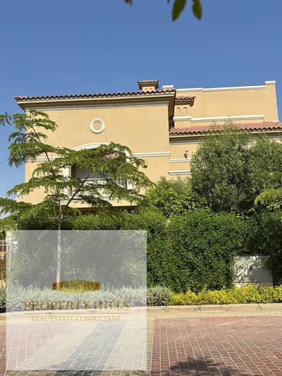 Villa for sale, fully finished, immediate delivery, with a discount of more than 30% in La Vista in the heart of New Cairo.